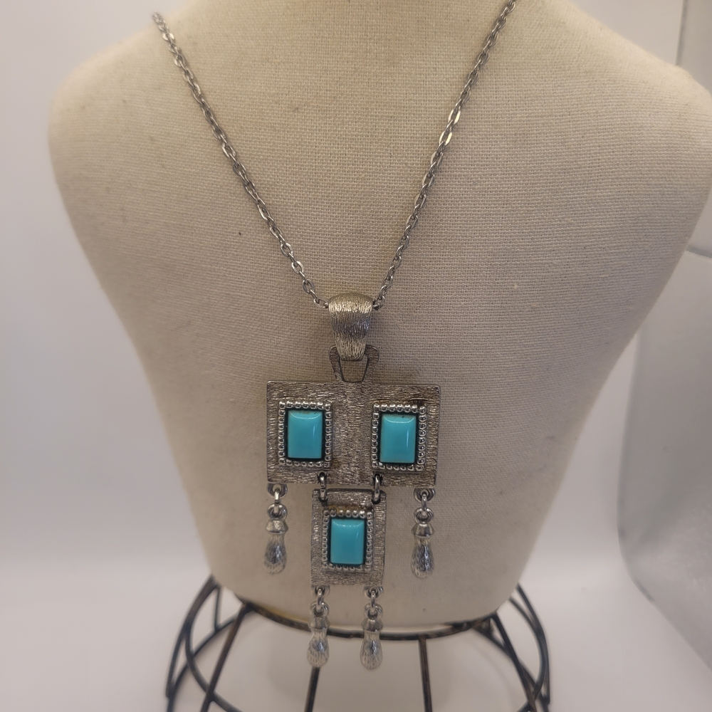 Sarah Coventry "FOLKLORE" Silver Tone & Turquoise Necklace
